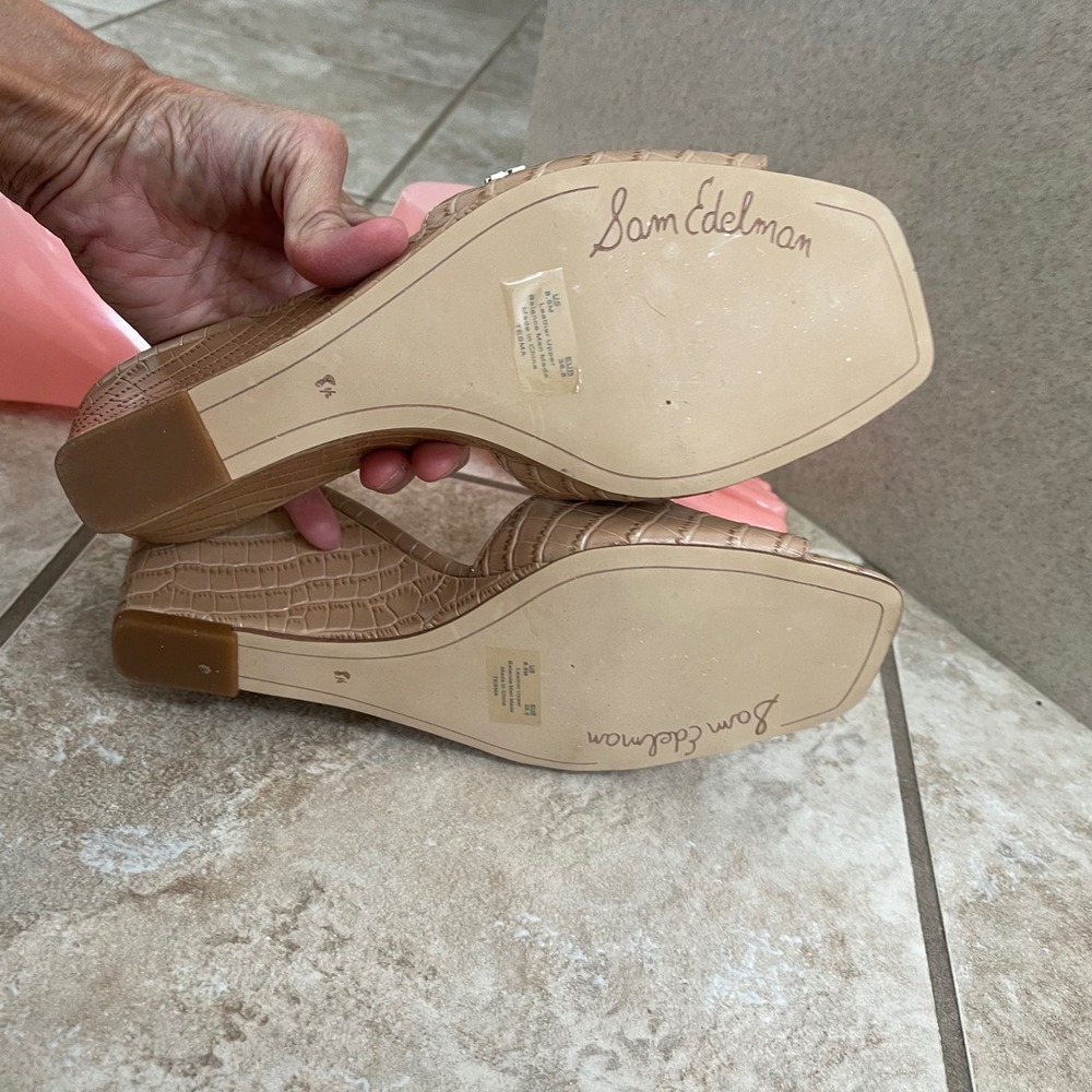Sam Edelman TESMA NWOT WomenS Wedge Sandals, Embossed, Slip On, Square Toe BEIGE - Picture 8 of 8